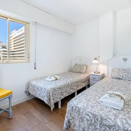 797 - Amplio Piso Con Terraza En Primera Linea De Playa Apartment *